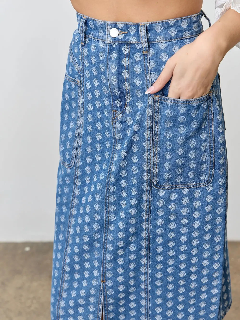 Daisy Wash Denim Skirt - Jupe NYC